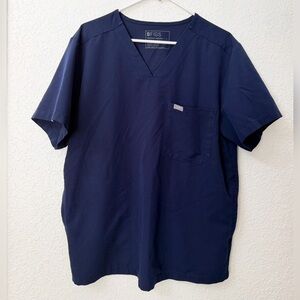 Figs Navy Men's Chisec™ Three-Pocket Scrub Top Size Large